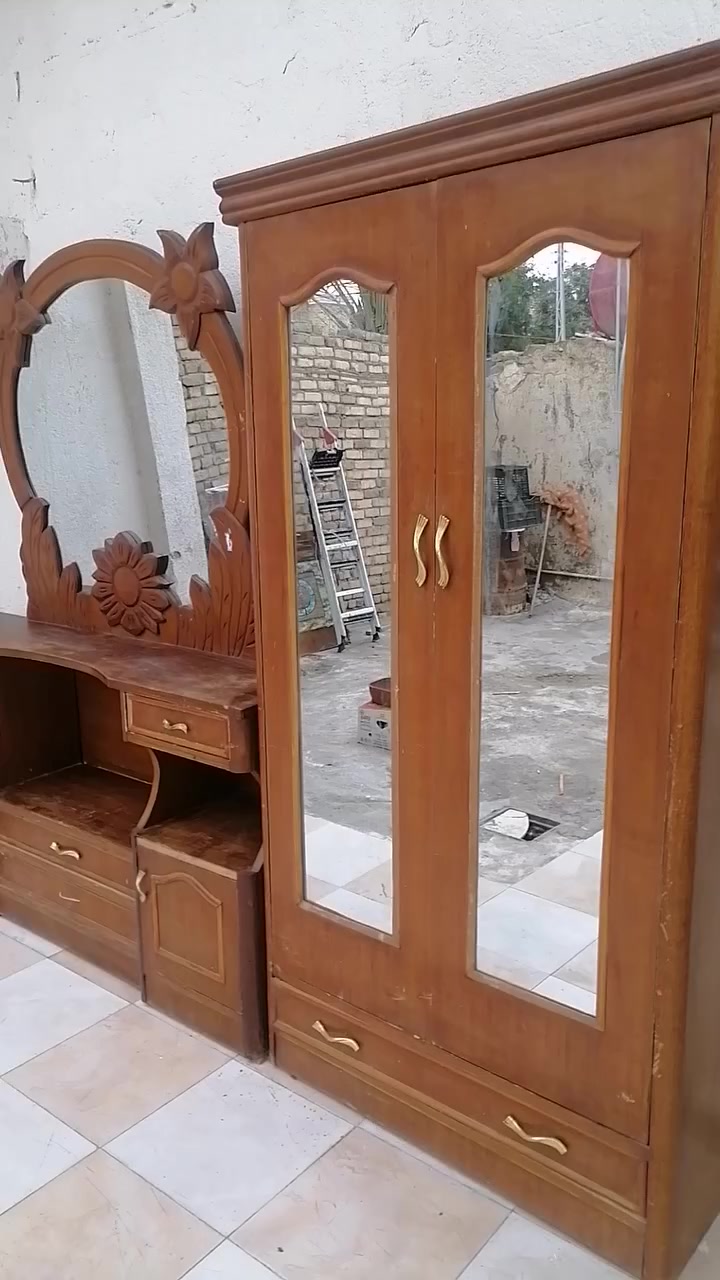 ملحقات خشب ثقيل للبيع اتصال هاتفي ***********
