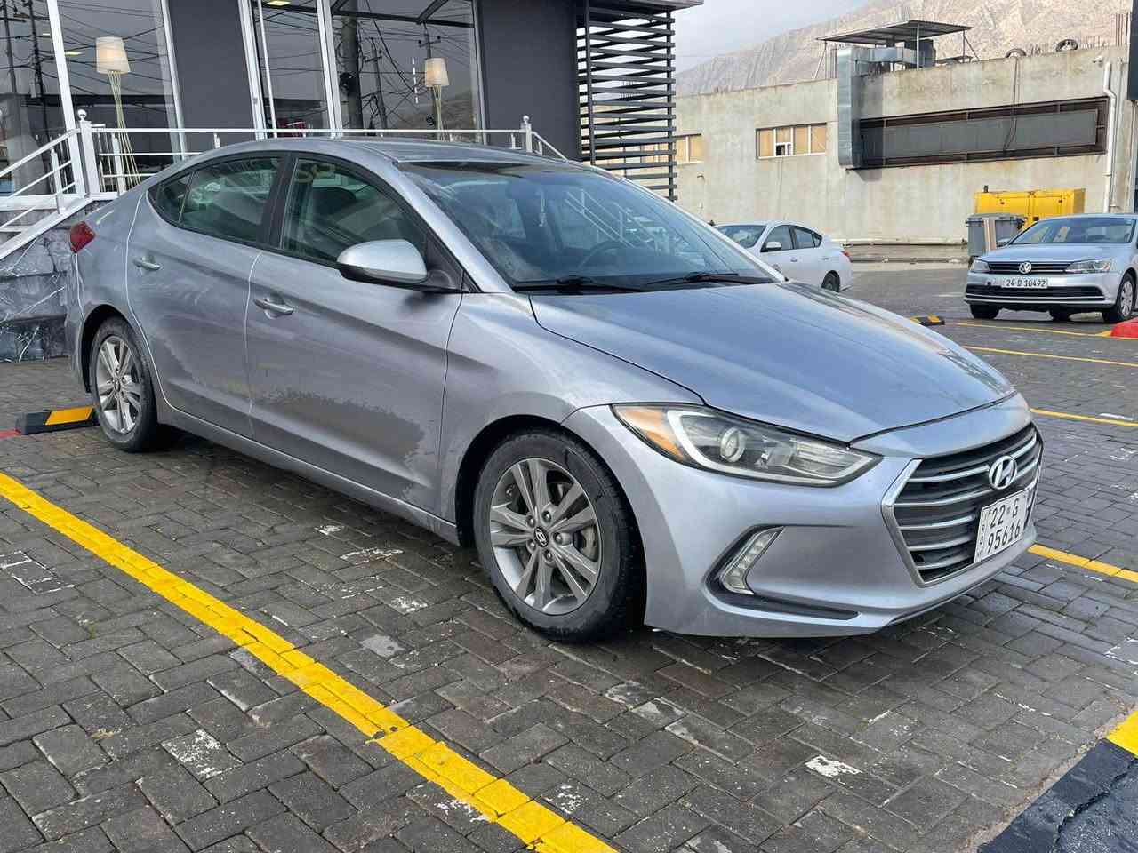 للبيع نقداً… هيونداي النترا موديل ٢٠١٧… محرك دوش… كير اوتو… بيهه جاملغ السايق والصندوك وجاملغ خلفي صبغ… السيارة جاهزة ومابيهه ولا نقص ولا عيب… رقم وسنوية جدد… المكان دهوك… السعر ١١٤ ومجال… عليهه ورقتين غرامة تنخصم من السعر… للاستفسار 
***********
*********** دهوك, العراق
