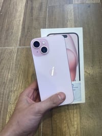 15 عادي ذاكره 128   لون 🩷  ضمان ABM  بطارية 89   نضافة 100/100  للتواص...