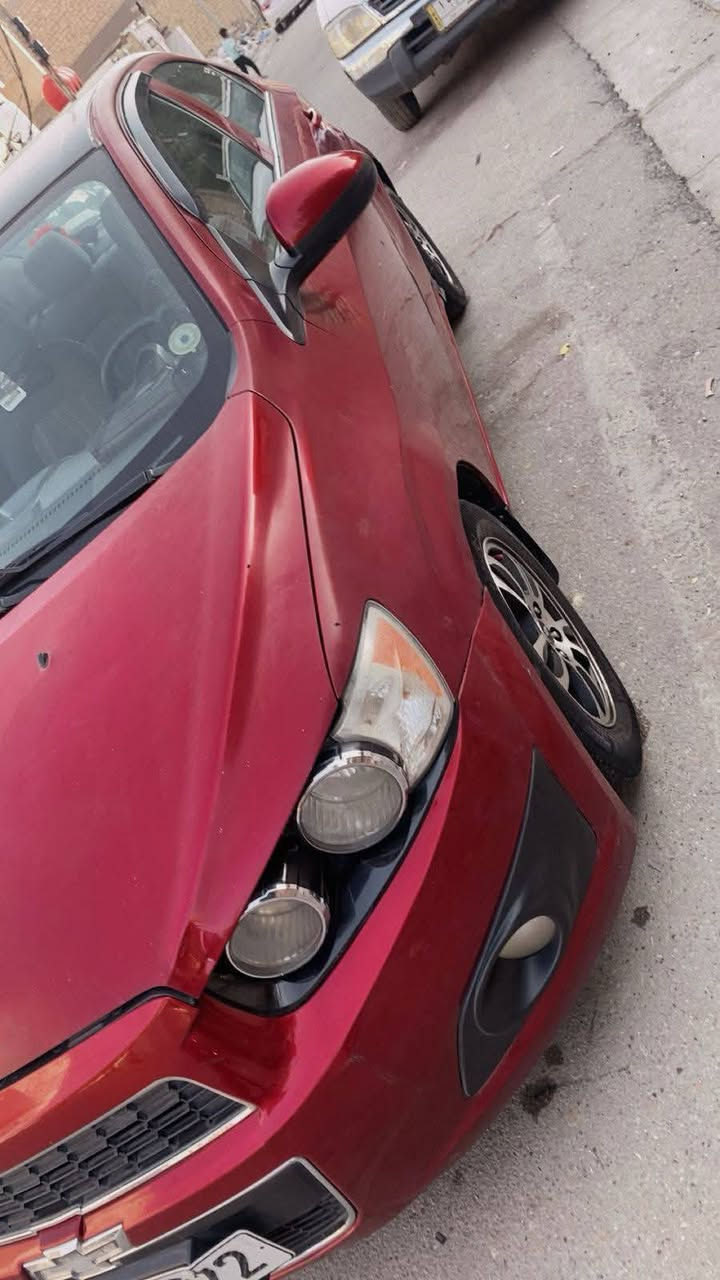 سلام عليكم 
سياره شوفر ليت سونك
جاهزه من كلشي كبل للشارع
ببهة جراد لون 
سعر 60وبيهة مجال
بيهة ضربه موضع بل صوره مال وارد
سنويه 29
رقم علئ واتساب 
***********
