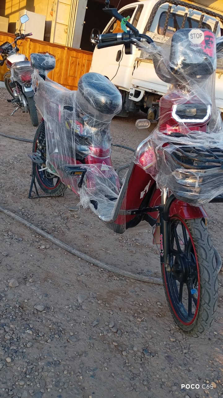 موطور شحن للبيع حجم 26
5بطاريات بصمه شغاله مابيه أي نقص 
السعر 285وبيه مجال للاستفسار ***********
