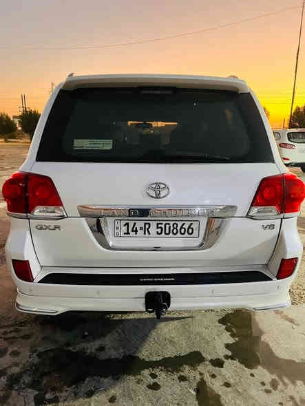 لاندكروز 2013( بريم ) اصلي  رقم جديد 
بسمي   

مكفوله كفاله عامه

محرك 8 سلندر ماشية 165 ألف كم

سياره فول مواصفات 1/1                   

المواصفات

فتحه

طفايه

مري شفط

مري قلاب

كامره خلفية

حساسات

بلوتوث

ثلاجة

ايكو

لد نهاري

تحكم استيرن

كشن  كهربائي  3 حركات 

تشغيل عن بعد 

تقفيل جام

اشاير ترحيب 

بصمات ابواب 

8 ايرباكات

ثلاث قطع تبريد

دوسات ليزريه 

زراكات لايت  

السعر  385  ورقة  )  

حداديه كير ومحرك كفالة 
مواصفات البريم معروفه 
الاتصال على الرقم 
*********** 
***********
