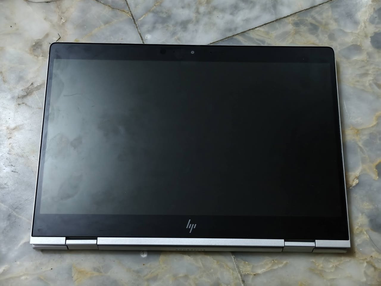 لابتوب للبيع
اسمها  1030g hp x360
مواصفات :
i5 - gen 8u 
Gpu : intrl 620
Ram : 8gb
Ssd m.2 : 256 
Display : fhd 65 hz
لمس و قلم وياها تتحول ايباد ولابتوب ويندوز ١١ بيها و اللابتوب عملية جدا اني استخدمها للرسم و التصميم بس هسه ما احتاجها بعد


**إذا كنت صاحب هذا الإعلان وتريد حذفه لأي سبب، رجاءا أرسل رسالة إلى الدعم الفني**