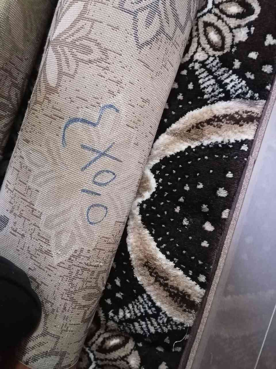 ٣ فرشات للبيع شرط النظافة مكتوب القياس 
للاستفسار ***********
