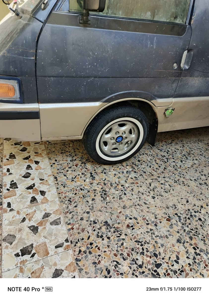 سلام عليكم موديل ٩٥سنوية (٢٨شر٧بلاديه محرك كير اكسل شواصي مكفوله مسجل دمام كهربايات فول دشمه جديده تخم تاير جديد مكان بعقوبة ***********
