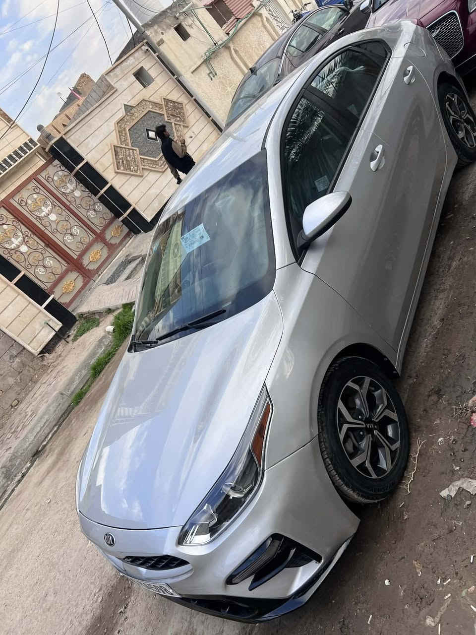 السلام عليكم ✨🤍
كيا فورتي موديل 2021 مكينه 2000دوش 
ماشيه 50 الف 
مكينه كير حداديه بعده ع وضع الشركة 
بيها ٣ قطع صبغ وصور الحادث كدامكم مكاني السماوة
إلاتصال ***********
