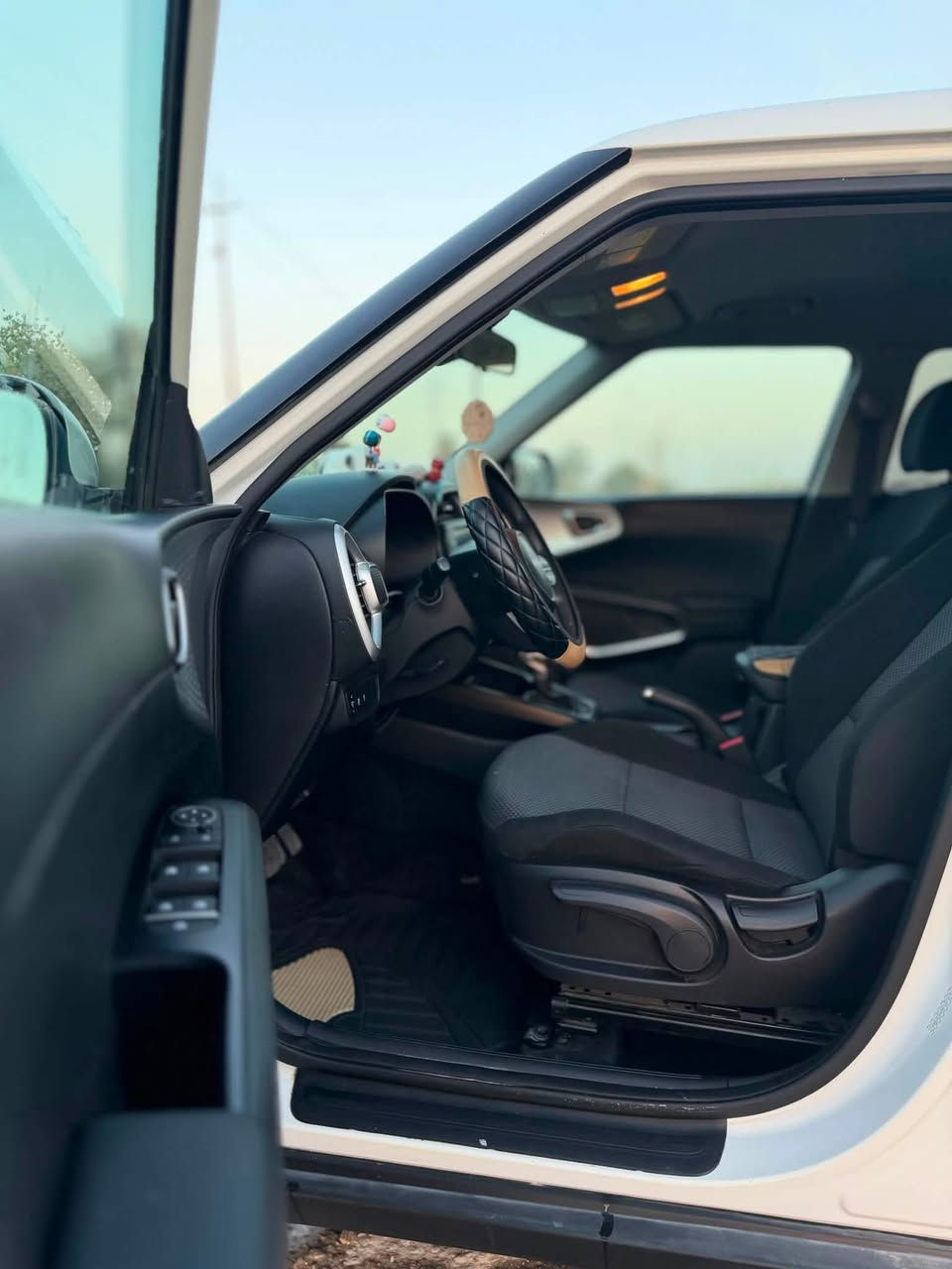 🚗 للبيع | Kia Soul 2024
✨ اللون: أبيض
✨ الممشى: 22 ألف كم فقط
✨ وارد أمريكي 🇺🇸
✨ محرك اقتصادي 2000cc دوش
✨ السيارة نظيفة جداً واستخدام بسيط
✨ تبريد ومواصفات ممتازة
✨ كاميرا خلفية + شاشة + Apple CarPlay
📍الموقع: نجف
💰السعر: 148
للاستفسار  أو اتصال 📞***********
