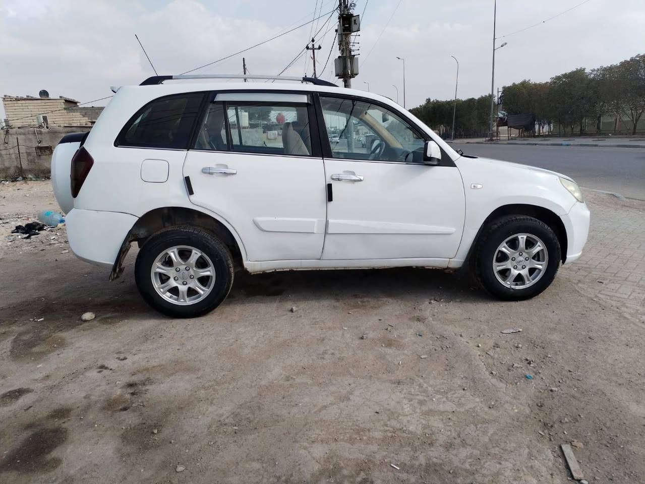 تيكو مديل  12 شكل 13  رقم بصره نكليزي  بسمي  سنويه 2031  سياره حلو وجاهزه محرك ١٨٠٠ و كير حداديه حلوه تبريد ثلج كهرباء كله شغاره تخم تاير جديده  مكان سياره بصره مقعل سعر 50وبيها مجال
 اتصل ***********
