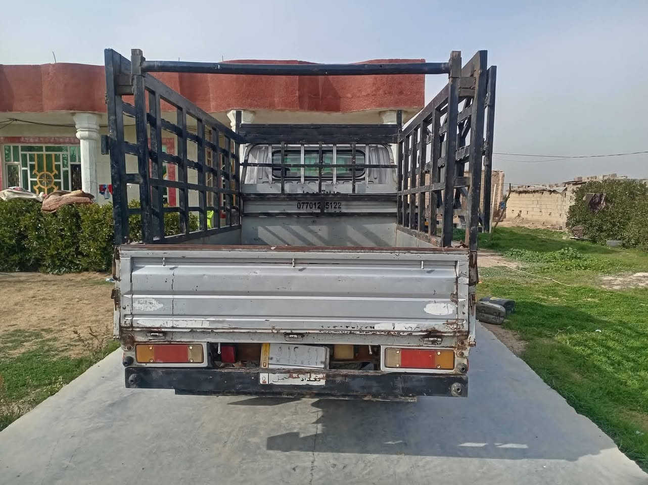 للبيع سامسونك موديل ٩٩ نضيفه جدآ
كير محرك كيا مكفولات شاصي جديد 
السياره جاهزه من كلشي
السياره بلاديه رقم بغداد سنويه لل٢٧
شرط التحويل
السعر 58$وبيه مجال لشراي
مكان واسط الحفريه
للأستفسار الاتصال ***********
