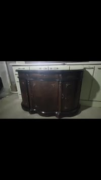 طاولة تلفزيون • كونسول ومراية • السليمانية