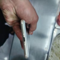 آيفون ٧ بلاس • بطارية ١٠٠ • مشقوق