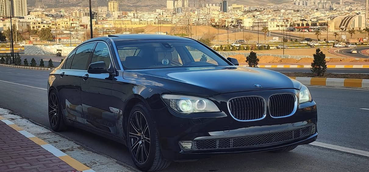 السلام عليكم
Bmw 730 f02

محرك n52 المرغوب

موديل ٢٠١١

السياره خليجية
مكفوله كفاله عامه من الصبغ
السياره كامله مناقصهة شي
فول مواصفات
مكينة مرغوبه
سلايد
شاشه يوتيوب
لايت داينمك
٥ بردات
صندوق صفط
ثلاجة
سيدي جنجر
وبعد هواي موصفات اهل الخبره يعرفوهة
بيع مستعجل السعر ١٩٥ ورقه وبيهة مجال بسيط
المكان سليمانيه الاستفسار ***********
