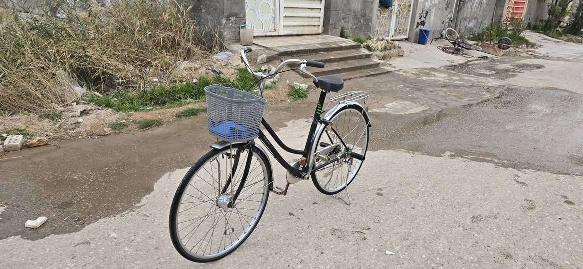 سلام عليكم بايسكل للبيع حجم 26ياباني سعر خاص هذا رقم للستفسار ***********
