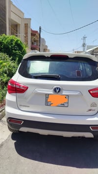 سيارة شانجان موديل ٢٠١٩ السعر ٩٧$ وبيها مجال بسيط ٤ سلندر ماشية ٦٢ الف...