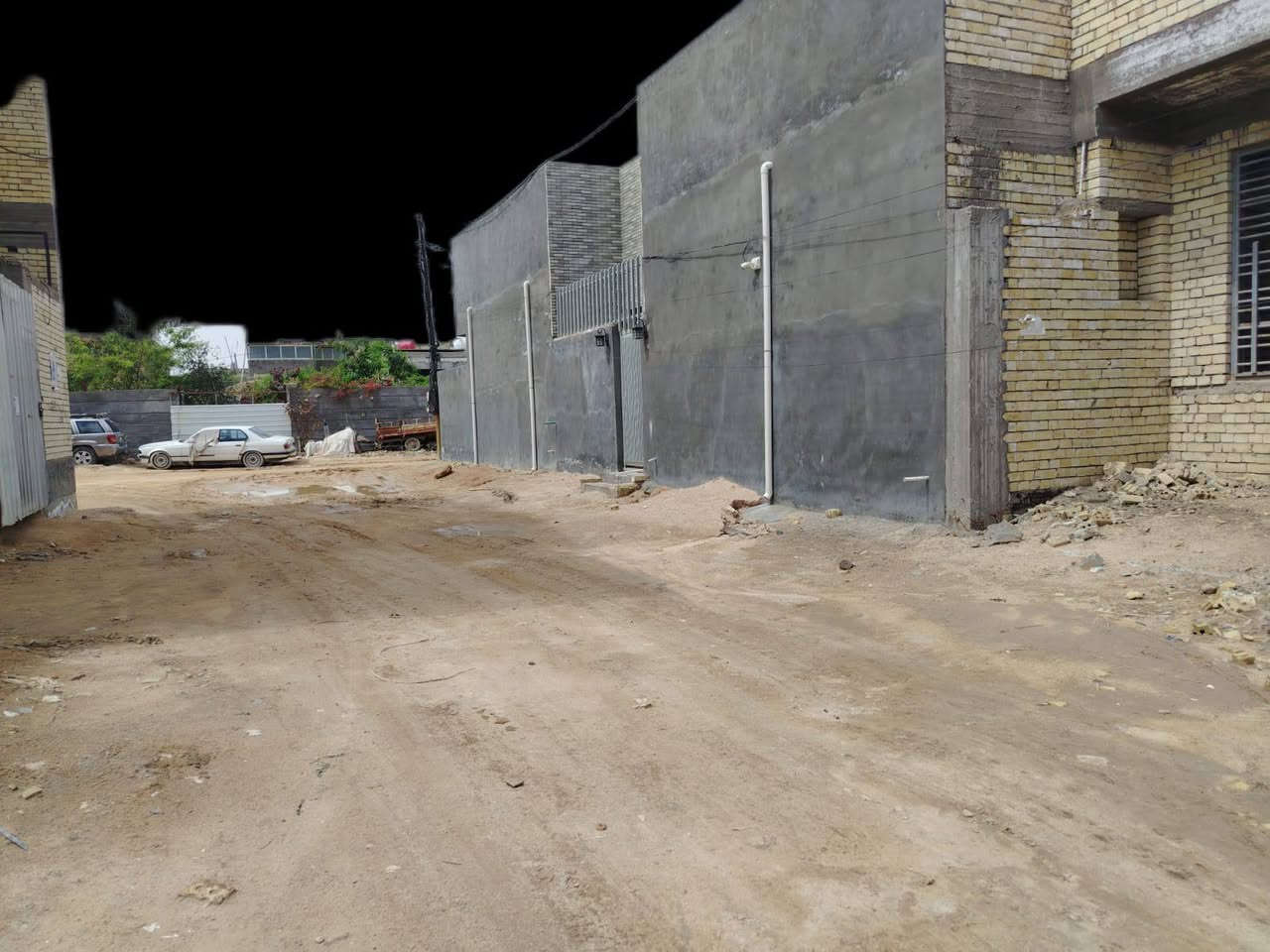 للبيع او مراوس بيت قطعه ارض طابو زراعي سند 25 مساحه 200 متر ركن مكانه كوفه خلف اولاد الكاضم قرب مدرسة شهيد عبد المنعم السعر جوه السوك 85 مليون اي ستفسار خاص او خابر *********** بيع او مراوس بيت مرتب حسب القناعه
