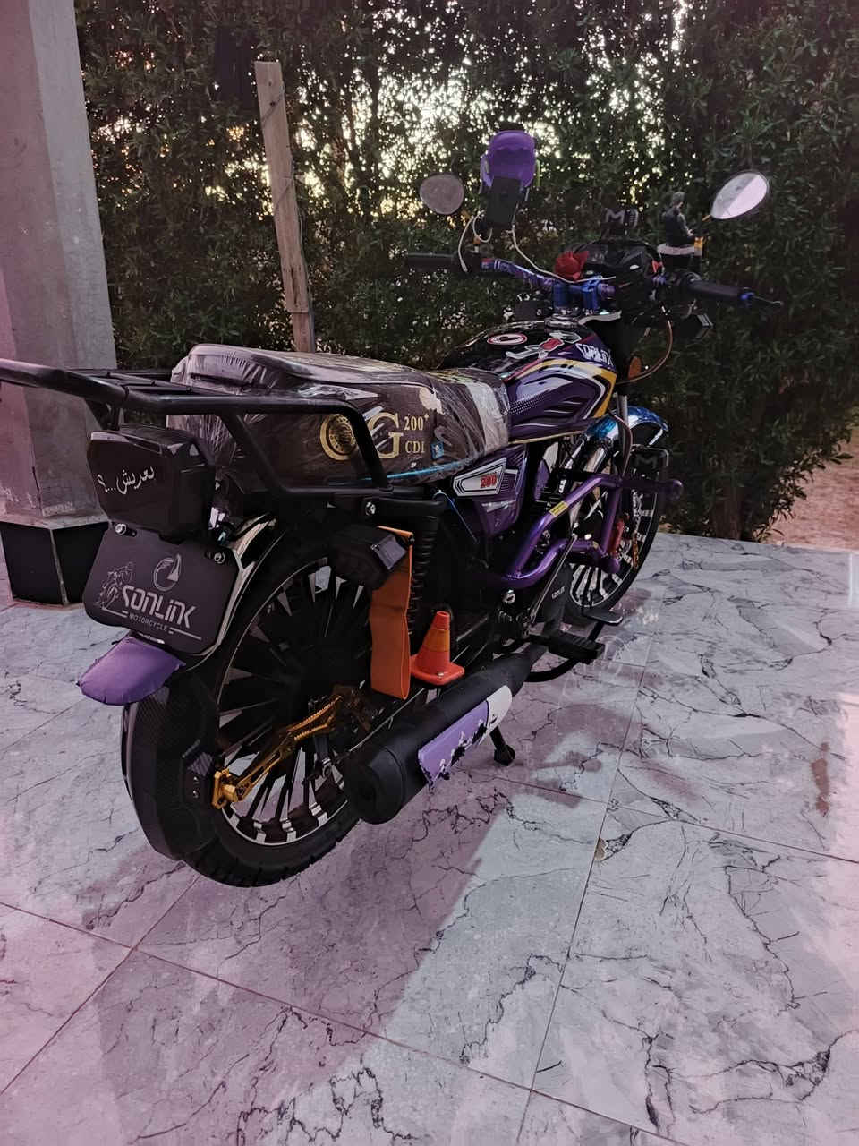 يالله.
سولنك 2025 لون مميز محرك 200cc دراجه خير من الله ونعومه فول محركها بلاد واخرس مصروف عليها شوفت عينك درع محرك تفصال لايت زنون اتحدا اليوكف كدامك باليل دراجه مصروف عليها خير من الله الصور هيه تحجي. 
سعرها 1100 او مراوس واخذ فرق مكاني سجاريه 
***********
