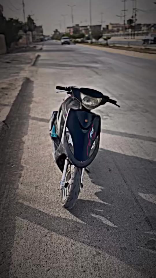 السلام عليكم ماكس عدله
بيها تزويد صالنصه fm
دبلات رياضي 
دشبول ٣ الوان 
كاسحه اصليه 
كشن مدوشم 
مكان حله 
للاستفسار ***********
