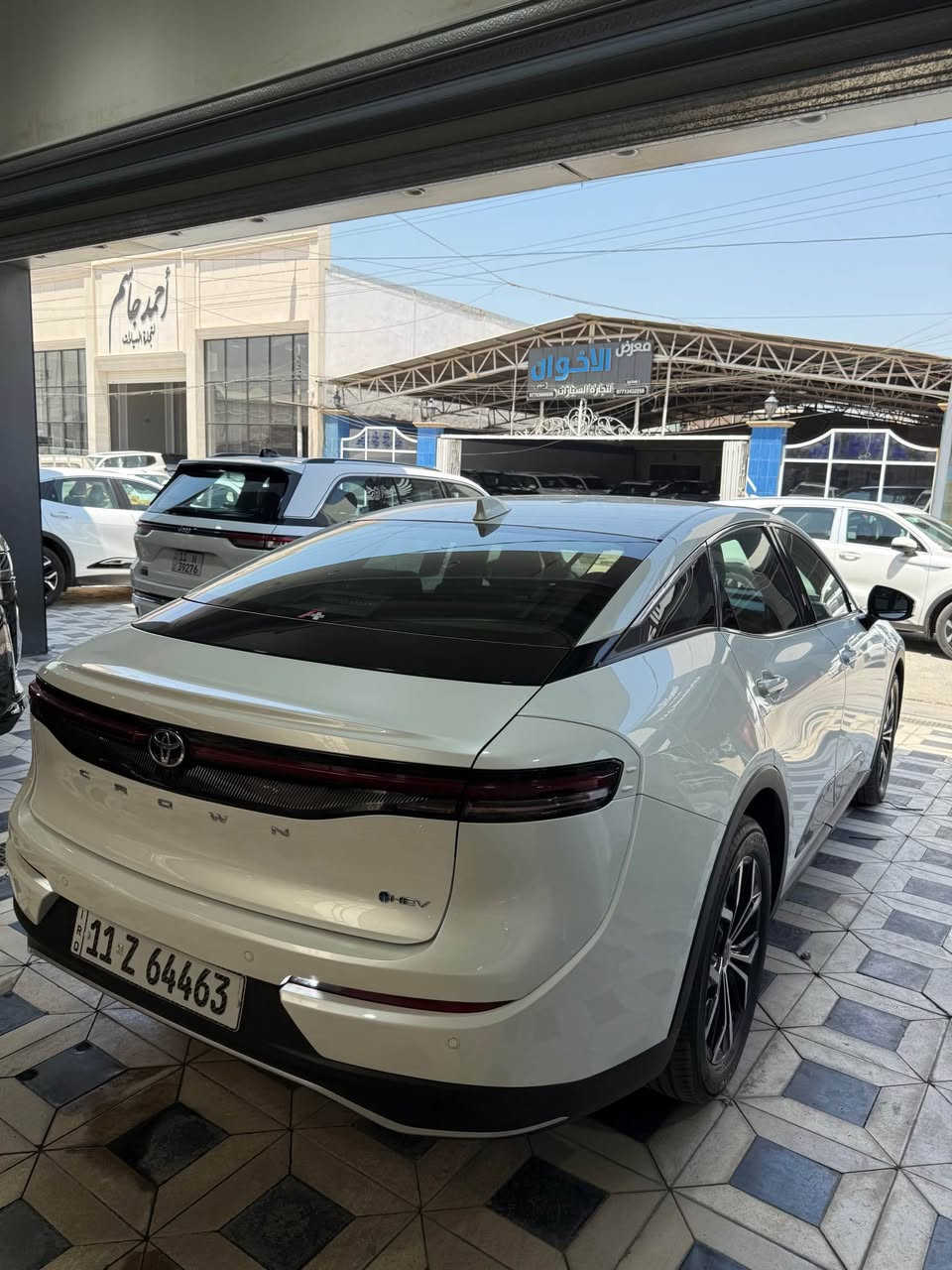 * تويوتا كراون برمميوم 2025 ابيض 
* ⁠سعد العبيدي (***********)
* ⁠السعر (54.500) مليون 
* ⁠الفئة:  برمميوم وكالة عبد اللطيف جميل 
* ⁠اللون ابيض داخل جلد اوف وايت 
* محرك 4 سلند (2500 cc) هايبرد 
* ⁠العداد (25700 كم ) رقم بغداد 
* ⁠رادار امامي - رادار خلفي - رادار جانبي (نقطة عمياء) 
* ⁠تحديد مسار قيادة ذاتية برده خلفية 
* ⁠الكراسي الامامية كهرباء وتبريد 
* ⁠الكراسي الخلفية كهرباء 
* ⁠شاحن وايرليس تطعيم صاج
* ⁠هاندبريك بصمة لايت اوتو 
* ⁠ستين كهرباء كرسي السايق ذاكرة 
* ⁠بصمة تشغيل بصمات ابواب
* ⁠سماعات تويتر (JpL) شاشة دجتل
* ⁠شاشة كبيرة اصلية * ⁠4 كامرات (360 درجة)
* ⁠فتحة سقف (سلايت) 
* ⁠*كرسي السايق ميموري (ذاكرة)* 
* ⁠مقاعد (7) راكب  فور ويل (4*4)
* ⁠علامة لاندكروز الضوئية بالابواب
* حساس امامي خلفي مري طي كهرباء
* السعر  (54.500) مليون رقم بغداد 
* العنوان :- بغداد النهضة الشآرع الثآني  شركة ذرى الخليج سعد العبيدي 
* ⁠للاستفسار هـ(***********) بغداد, العراق
