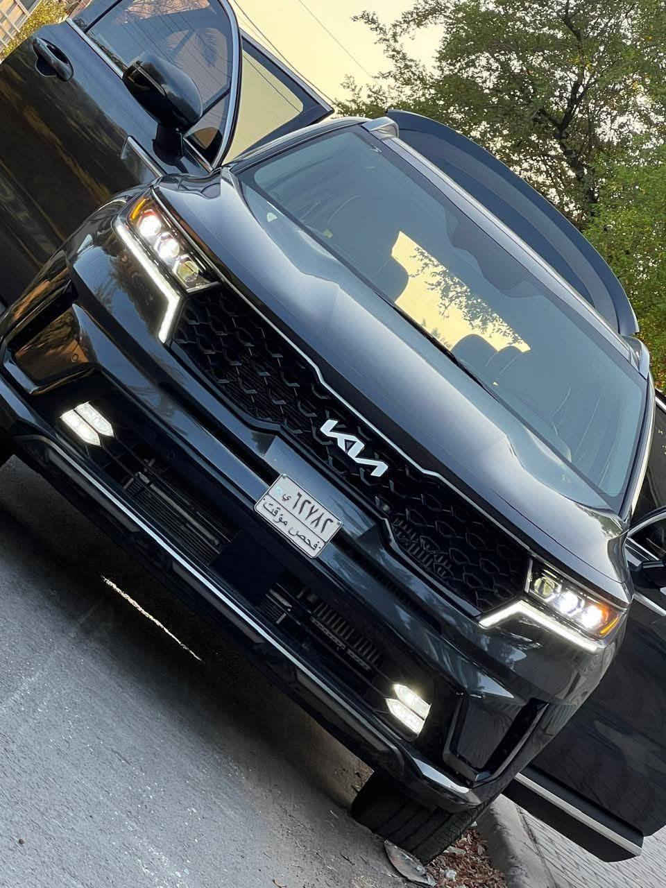 كيا سورينتو ٢٢ هايبرد بلجن حادثهه فقط جاملغ خلفي بدون دواخل فول مواصفات vib كشنات منفصل سياحي ٧ راكب تبريد قطعتين بانورااما مري شفط كشنات تدفئه كهربائي ماشيه ٢٢ الف ميل كامله بدون نقص رقم بغداد مكانها الغزاليه 
*********** بغداد, العراق
