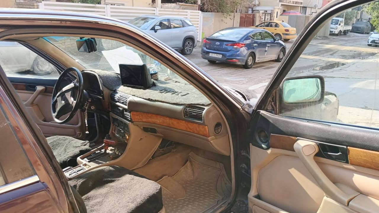 السلام عليكم سياره اللبيع
السلام عليكم سياره للبيع صدر نص عمر كير قافل عالرابع مكينه زينه تحويل ثاني يوم سنويه صار سبع اشهر سياره بسمي سنويه  
***********  
***********
