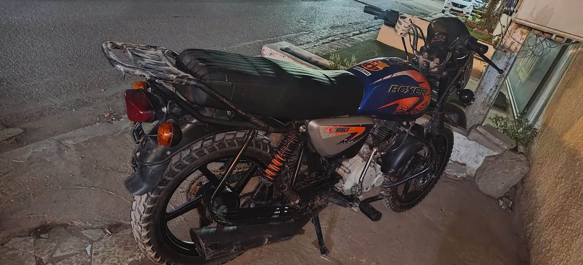 يوكسر جبلي مديل 22 اوراق سحب
مكينه مجفته تجفيت شركه لا تنقيس ولا تبخير 
باقي الدراجه مكفول يرادله ترتيبات بسيطه
السعر 800وبيه مجال 
العنوان بغداد الدورة 
*********** Colombo, Sri Lanka
