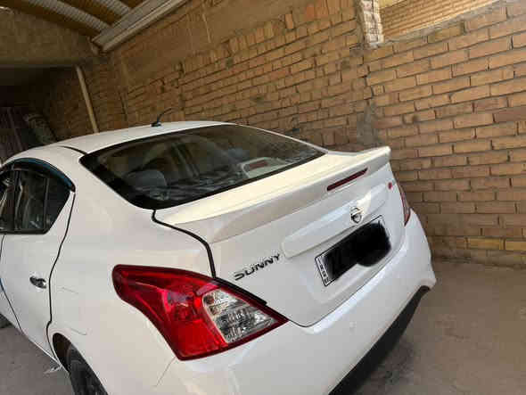 السلام عليكم نيسان صني مصري موديل ٢٠٢٤ مكفوله من البارد والصبغ رقم اربيل باسمي السيارة مداور شرط تبريد قطعتين كامرة وشاشه السيارة  ومدوشمة ماشيه ١٩ الف السعر١٣٠ وبيه مجال 
***********
