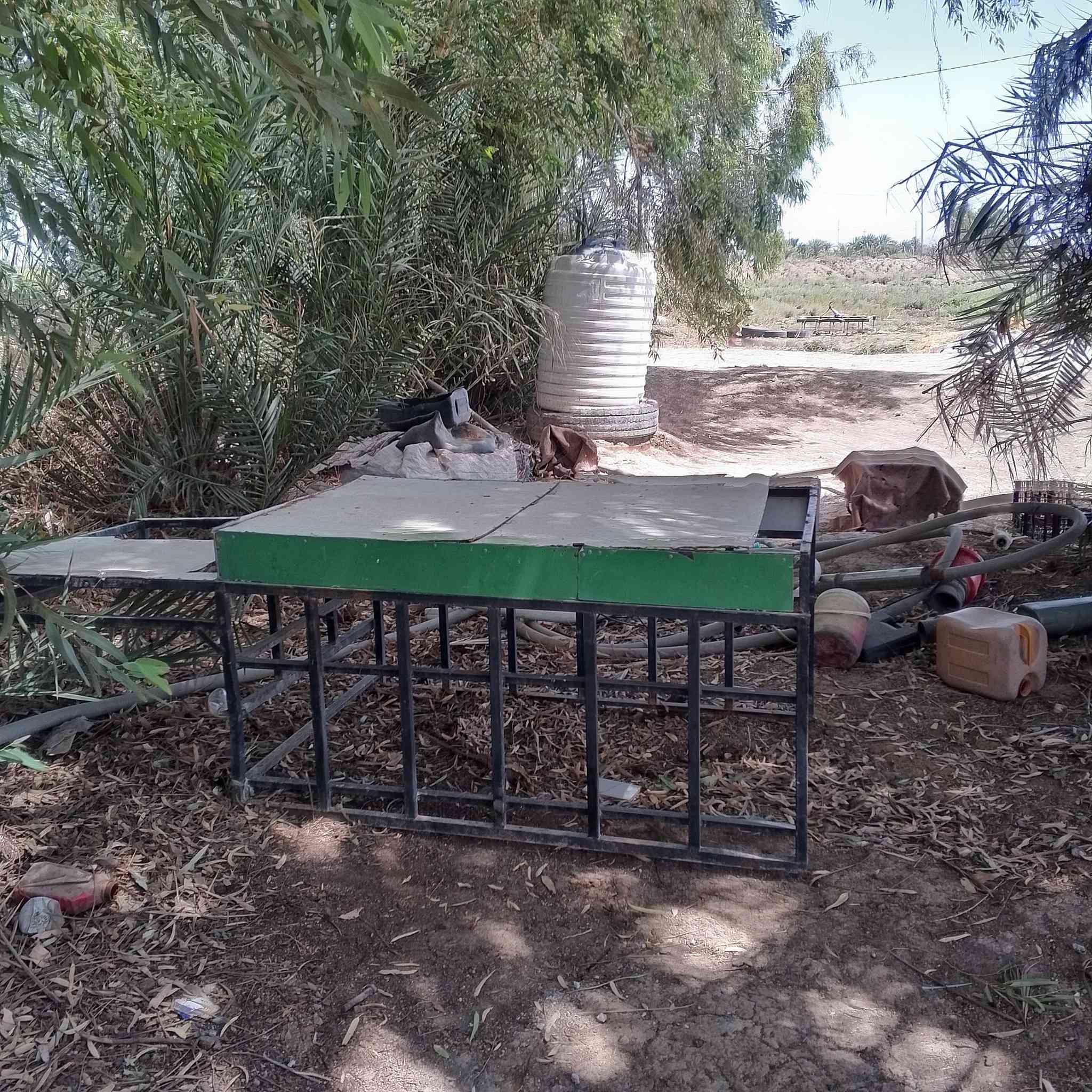 كل عام وأنتم بخير محجر ستوته للبيع محجر نضيف وحديده قوي ابخدمة الشراي السعر 80وبي مجال
     ارقم ***********
