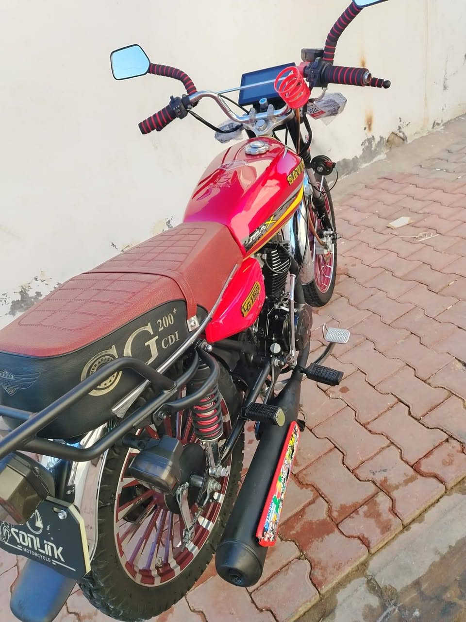 دراجه جديده موديل 2024 جاهزه من كلشي مكاني رمادي تاميم السعر 750 الف الاستفسار ***********
