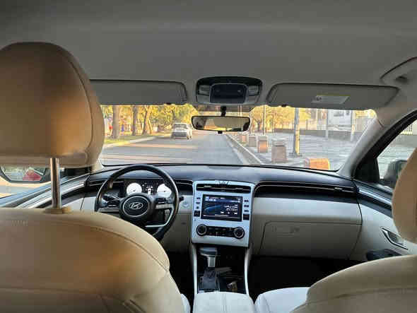 السلام عليكم
بيع او مراوس حسب القناعة
توسان موديل ٢٤ كفالة عامة 
ماشية ١٦ الف 
رقم بغداد
فول عدا البنوراما
مكاني بغداد
للاستفسار
***********
