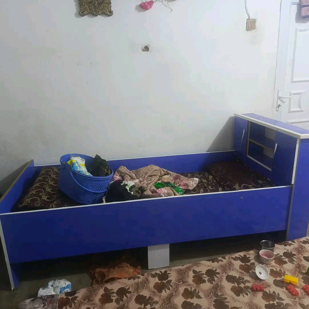 غراض 🔥للبيع🔥🔥
ثلاجة شرط الشقل بالشرط  (( السعر 85

باب 🚪🚪حوش ((  السعر 👍70

سماعات ب 35

جربارة اطفال السعر👍 30

الاسعار بيهم مجال للشراي فقط  🔥🔥

*********** ع واتساب

التواصل ع 🔥الخاص او ع واتساب
