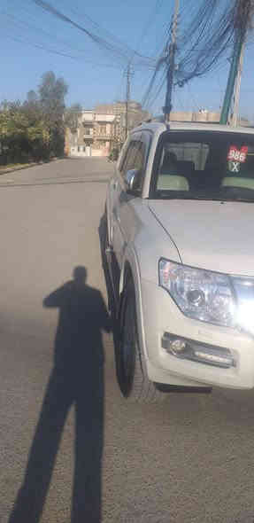 باجيرو 2008 محدثة 2016
حبتور دمام محرك 3.8 
السعر 110
بغداد ***********
