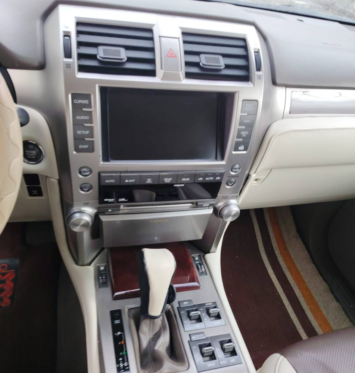 لكزز برادو 2010 اربيل رقم انكليزي مكولفه فول واحد على واحد محرك 4600 

🟪 السعر  :: الطلب في التعليقات ويوصلك مباشرة ✍️ 📩

جكات اربع كامرات نقاط عمياء مري قلابه عالبك تبريد تدفئه بالكشنات كشن السائق ذاكره كشنات السبعه راكب كهرباء شاشه اعطال ثلاث شاشات كراسي كهرباء ثلاث انظمه قياده سماعات محيطيه دمام خلفي امامي فتحه وبعد هواي بيه موصفات بسم شركه تريد مداور تريت وكاله المكان النجف الاشرف

رقم صاحب السيارة  
***********
