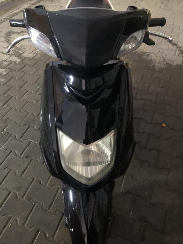 سكنس للبيع نظيفة استخدام شخصي شلعة معدل فول ومرتبة مجفتة اكفلك تجفيت مضبوط وقطع اصلية كلشي ثاني ممبدل بيها وعل بلادي 
450 اريد ابيعها لان محتاج فلوس للجامعة بس
***********
