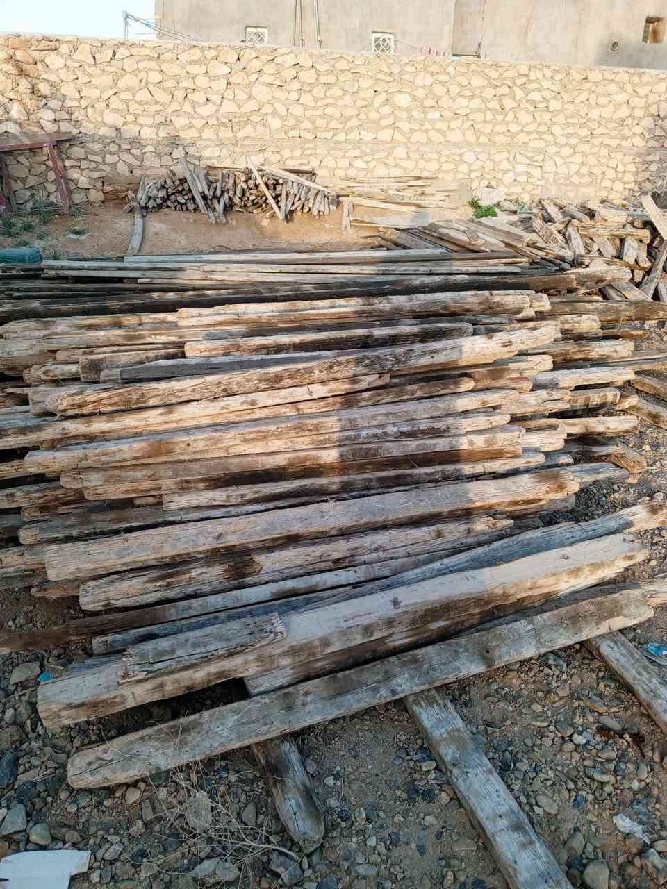 سلام عليكم
قالب خشب لبيع  المكان الانبار 

***********
