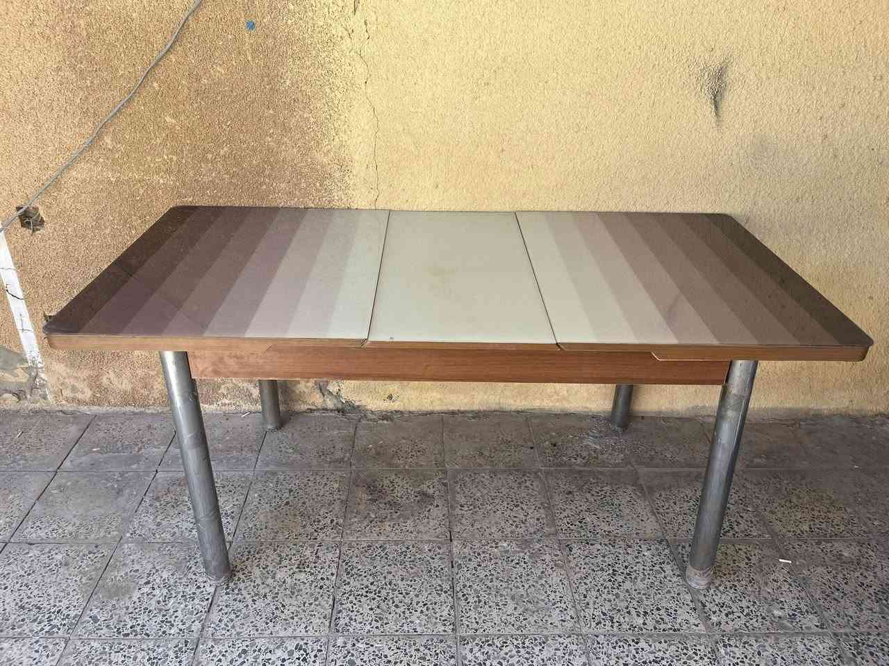 ميز طعام طابقين ينفتح وينسد نضافه جيد جداً 
السعر 35 الف


**إذا كنت صاحب هذا الإعلان وتريد حذفه لأي سبب، رجاءا أرسل رسالة إلى الدعم الفني**