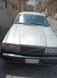 فولفو موديل 88 محرك ونجي اوكير نضيفات كهربائيات نضيفه  07732392866 الس...