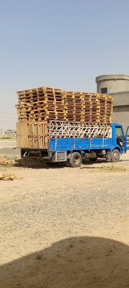 السلام عليكم 
سياره افيكو للبيع موديل 2000
رقم السليمانية محرك 4ينقص كير وشاصي واكسن مكفول سنوية بسمي شرط التحويل 
السعر 55وبيها مجال شي قليل
الاستفسار الاتصال على هذا الرقم ***********
***********
