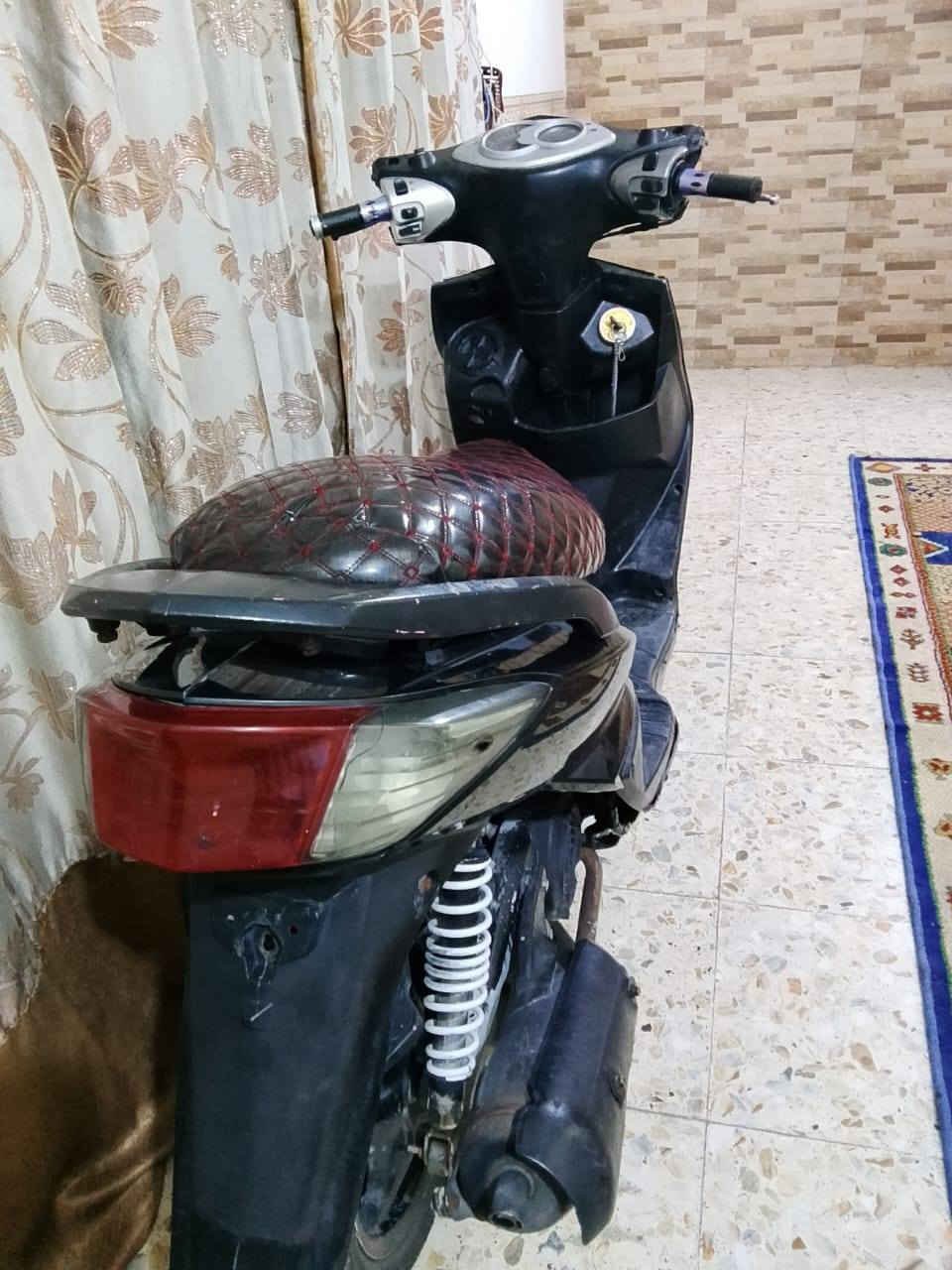 دراجه سكنس فحل كابريتر كلشي مابيها شغاله نكره وهندر وكهربائيته كاملة بس العداد يرادله تسليك السعر 450بيها مجال قليل مكان بغداد الامين


**إذا كنت صاحب هذا الإعلان وتريد حذفه لأي سبب، رجاءا أرسل رسالة إلى الدعم الفني**