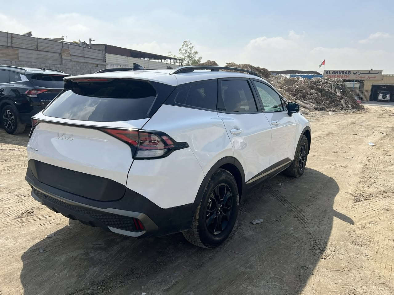 ﷽
سبورتج ( 2024 ) وارد امريكي
🚦🚦🚦🚦🚦🚦🚦🚦🚦

فول مواصفات 1/1( اكس ابرو ابرستج )

مواصفات:- بصمه - بانو راما - محرك 2500-
رادارات - حساسات - صندوك كهرباء - 
الكشنات ( جلد + كهرباء + ذاكره + تدفئة و تبريد)
شحن لاسلكي - خمس كامرات - قطعتين تبريد -

الضرر تبديل جاملغ امامي وصبغ جاملغ الخلفي
السياره حالياً بالميناء يمكن ادخالها ابكتاب شهداء

السعر (165) بدون كمرك
السعر (195) مع الكمرك

طريقة الشراء دفع عربون لحين استلام السياره 
مكان المكتب بغداد الزعفرانية


**إذا كنت صاحب هذا الإعلان وتريد حذفه لأي سبب، رجاءا أرسل رسالة إلى الدعم الفني**