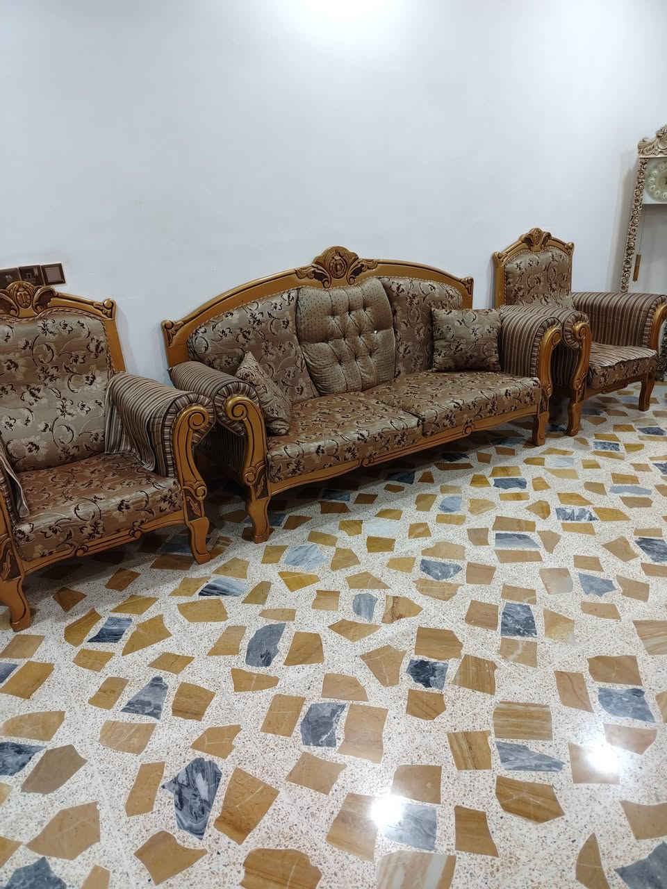طخم تركي خشب
صاج نظيف جدا 90%
عشرة مقاعد السعر 450
موصل حي الفلاح قرب الملعب
***********

