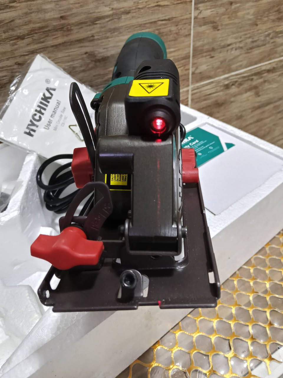 كوسرة زواية بالة الماني
جديد غير مستخدم تفيد خشب سيراميك حديد
سعر البيع ٤٠ الف مع التوصيل نهايته


**إذا كنت صاحب هذا الإعلان وتريد حذفه لأي سبب، رجاءا أرسل رسالة إلى الدعم الفني**