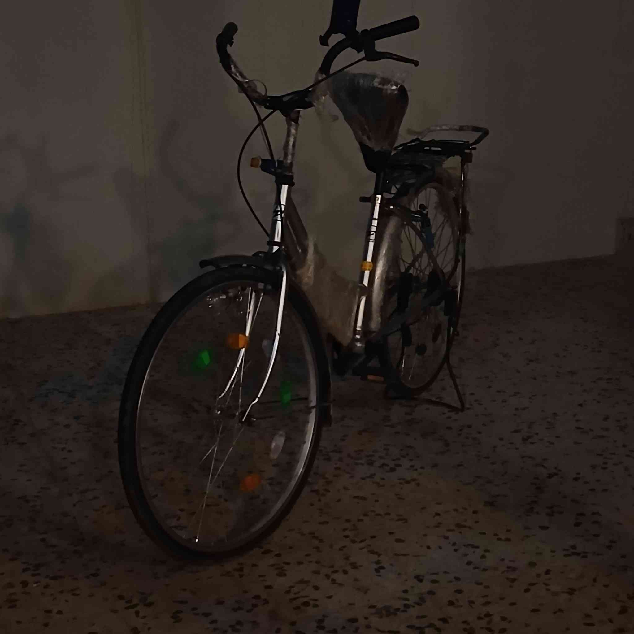 السلام عليكم بايسكل موزه حجم 26 اريد اراوس ابايسكل كهربائي ابفرق بسيط


**إذا كنت صاحب هذا الإعلان وتريد حذفه لأي سبب، رجاءا أرسل رسالة إلى الدعم الفني**