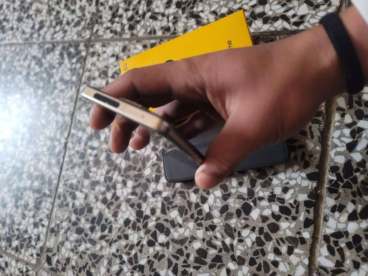 سلام عليكم ريلمي 13 برو فايف جي ذاكره 512 رام 16 مكفول كامل ملحقات مراوس بايفون فقط
***********واتس او خاص
