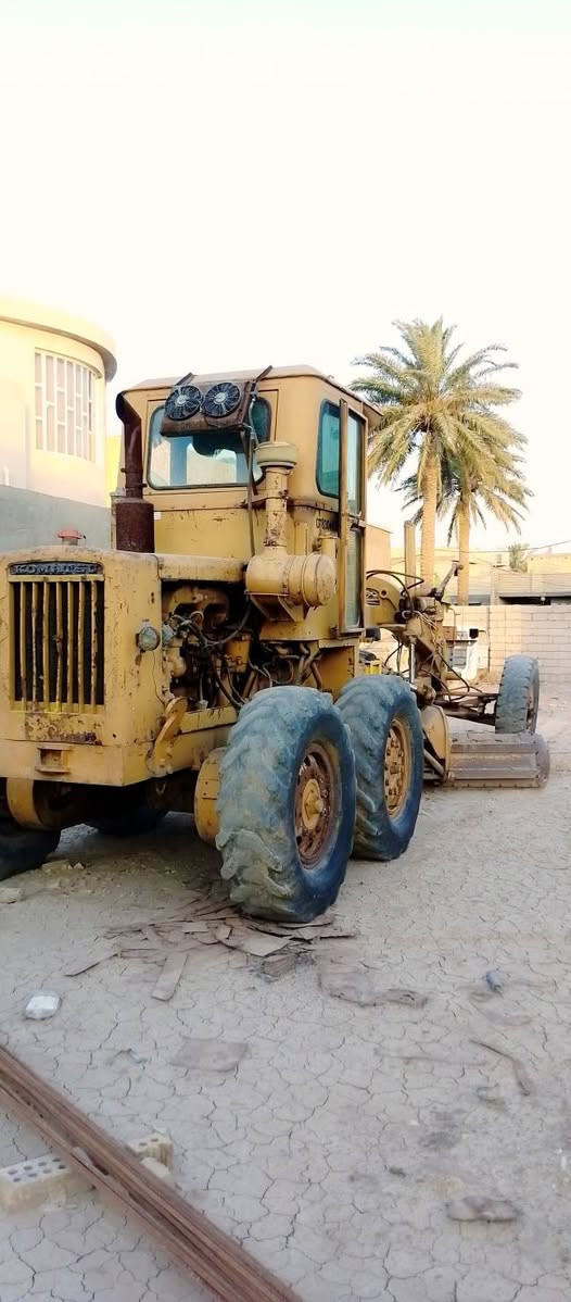 سلام عليكم كريدر كومتسو 37،مديل 82 خير من الله حداديه كير خير من الله كهربايات كلهه شغاله رقم وسنويه التصال علا رقم ‏‪***********‬‏
