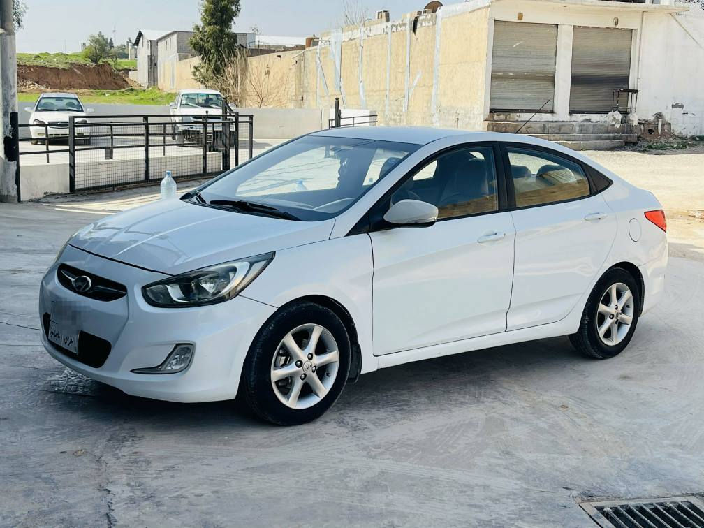 اکسنت  بۆ فرۆشتن / مۆدێل 2011 سەیارەیەکی زۆر خاوێن و بێ مەسرەفە و   5 پارچەی بۆیاغە  بێلێدران  رەقەم و سەنەوی تازە بەسەر چوە / تحویل و غرامە بەشەرت و گێر و مەکینە و تەبریتی بەشەرت مەسرووفی  نیە / سعرەکەشی تەنها 82گەڵا و مامەڵەیەکی کەم . ژ.م   *********** كويسينجاك, أربيل
