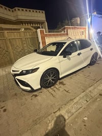 كامري 2023 /se  وارد امريكي مواصفات نص فول بصمه كشنات جلد كهرباء رادار...