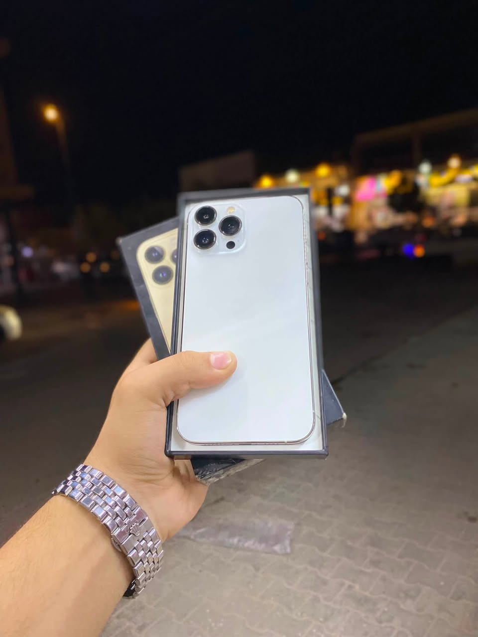  iPhone 13 Pro Max
📱 آيفون ١٣ برو ماكس
🤍 أبيض مميز
💦وتر بروف 
📀ذاكرة 256 
🔥جهاز نظيف زلخ مابي ليره
🔋بطارية77 بلاد
💰700 وبي مجال حك الجيه 
📍مكاني نجف 
📞خاص او اتصال
***********☎️
