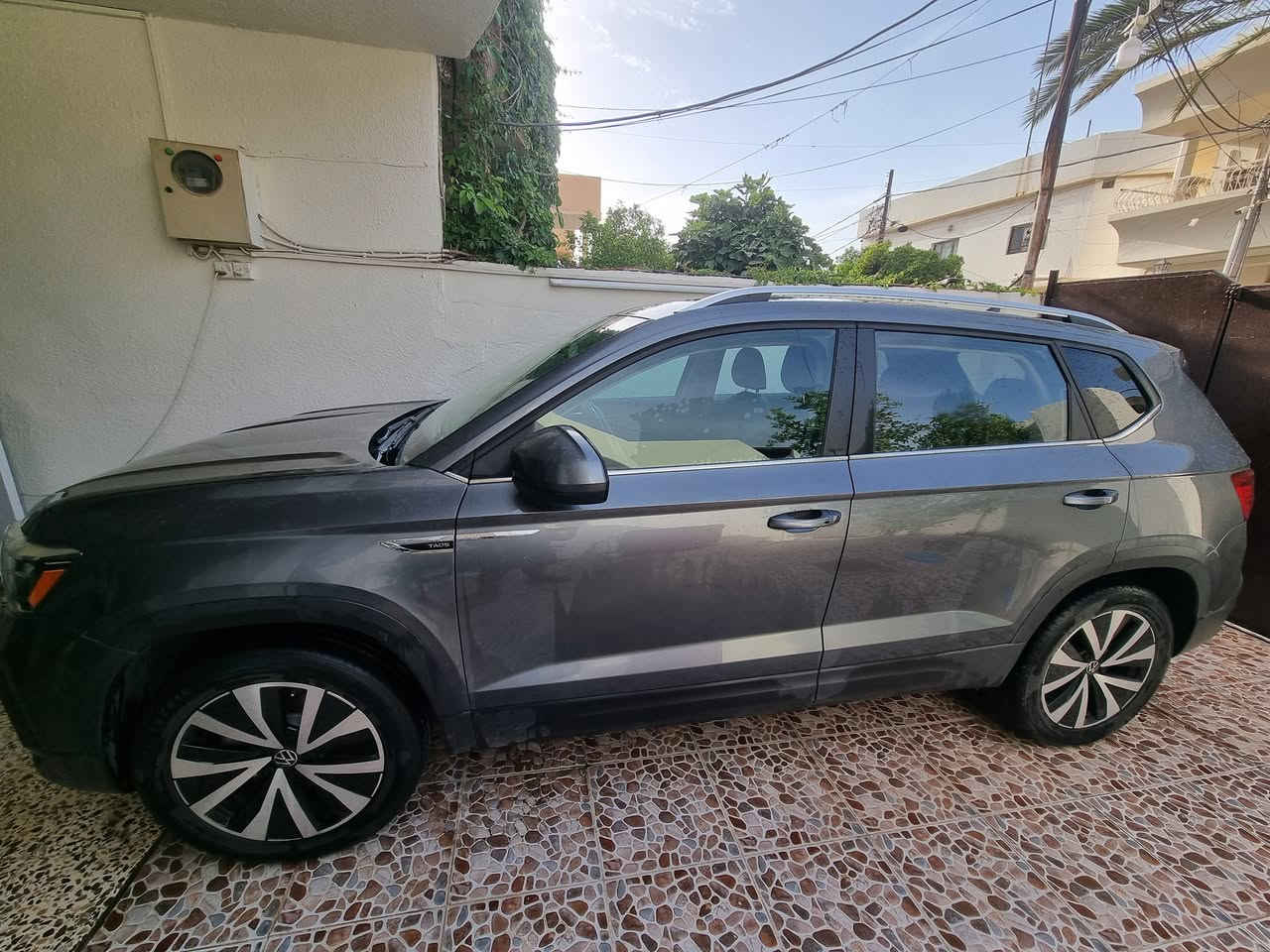 للبيع
Vw taos 2022
 مواصفات se
تدفئة كشن
تشغيل عن بعد
رادار خلفي
رادار جانبي (نقطة عمياء)
تبريد قطعتين 
واهواي شغلات بعد بيها
ماشية تقريبا 56000km
والضرر قطعة وحدة تبديل بونيد ويا صورة الفحص مرفق ويا المنشور

مكان كركوك (***********)

السعر 153
