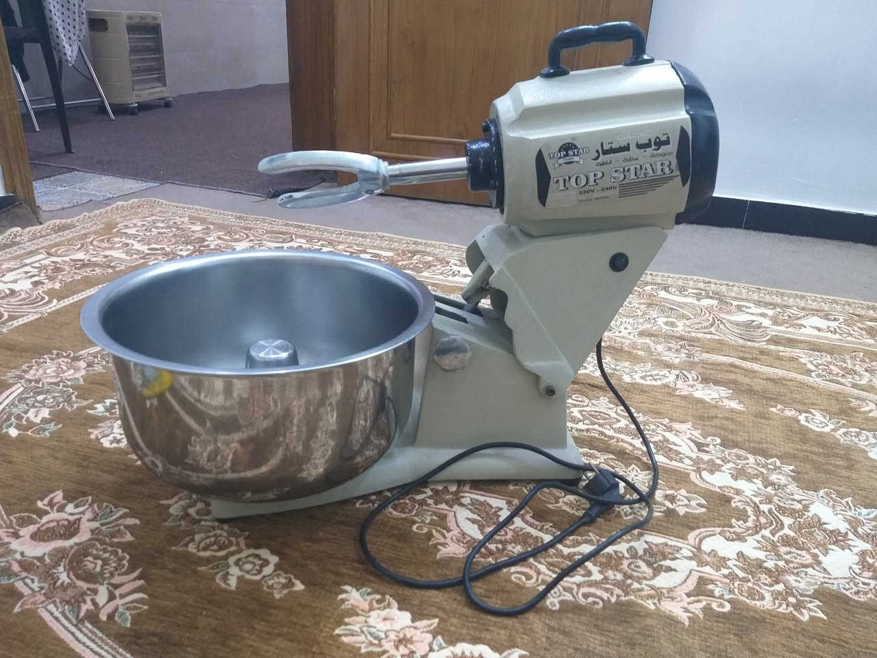 عجانة صناعية منزلية الحجم من (8 - 10) كغم صناعة سورية درجة أولى نظافتها 90% مستعملة قليل جدا. وعاء العجانة ستينلس ستيل غذائي غير قابل للصدأ
السعر 150 ألف وبي مجال.
مكاني بغداد المشتل شارع المطبك رقم الموبايل آسيا *********** ويوجد على هذا الرقم واتساب
