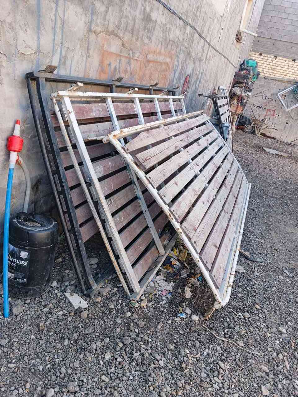 سلام عليكم قراض للبيع سيبايات عدد2اج وان يرهمن فتون سيبايه نيسان ناصيه لقود نيسان  ناصيه بيبان نيسان ناصيه 
كشن نيسان تخم ويل نيسان يرهم اج وان ***********
